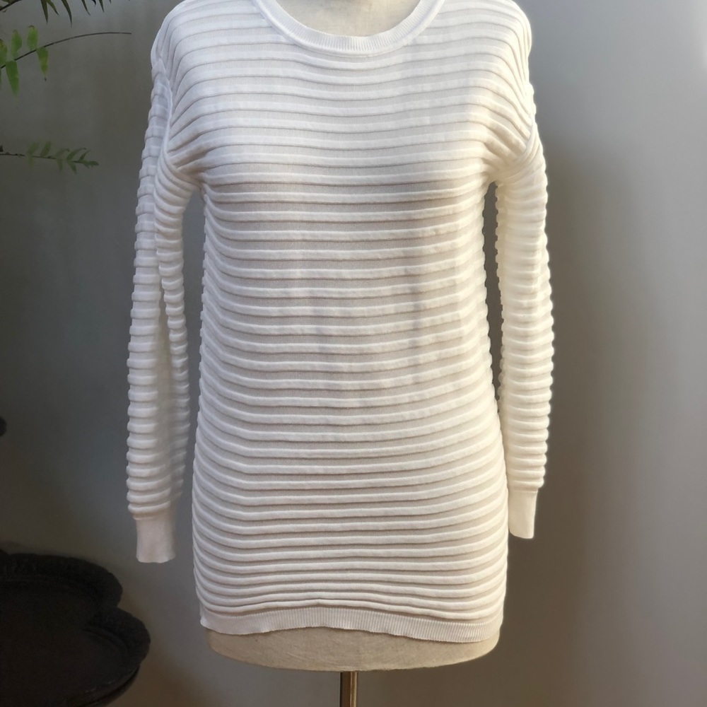 𝅺VINCE Camuto cream striped‎ sheer long sleeve sweater size XS    W1023
